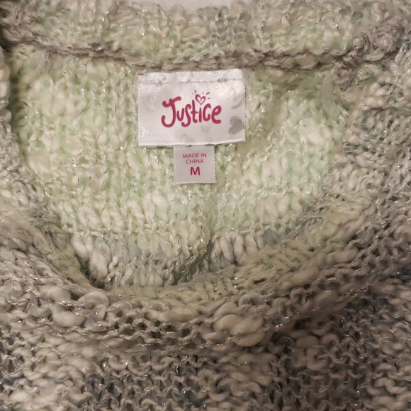 Cute top - Picture 2 of 2